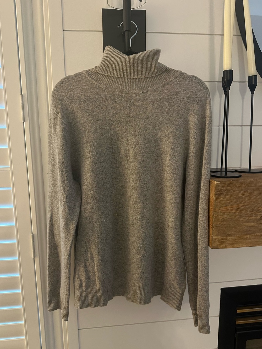 Designer 100% CASHMERE Women's Gray Turtleneck Sweater - Cozy Everyday Knit